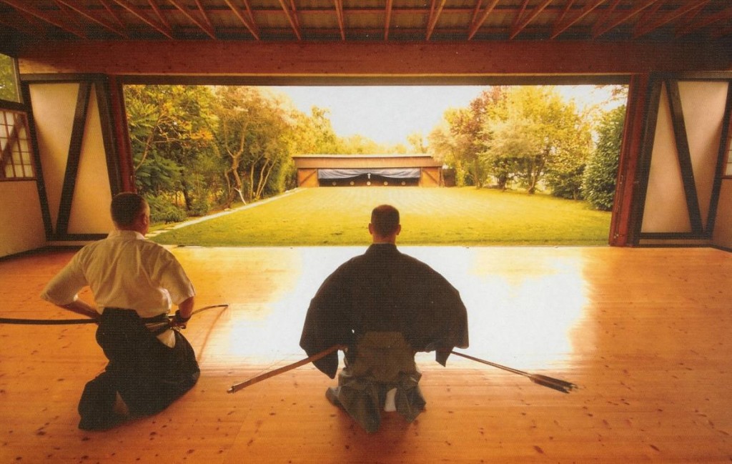 9º dan Insegnamenti del maestro Hideharu Onuma I segreti del kyudo caposcuola dell'arte del tiro con l'arco giapponese 